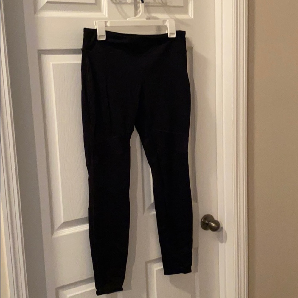 Black leggings
